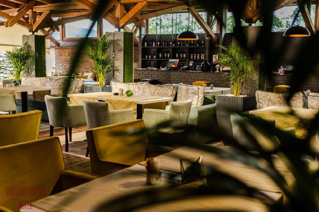 Hotel Brilliant Meses Залеу Екстер'єр фото