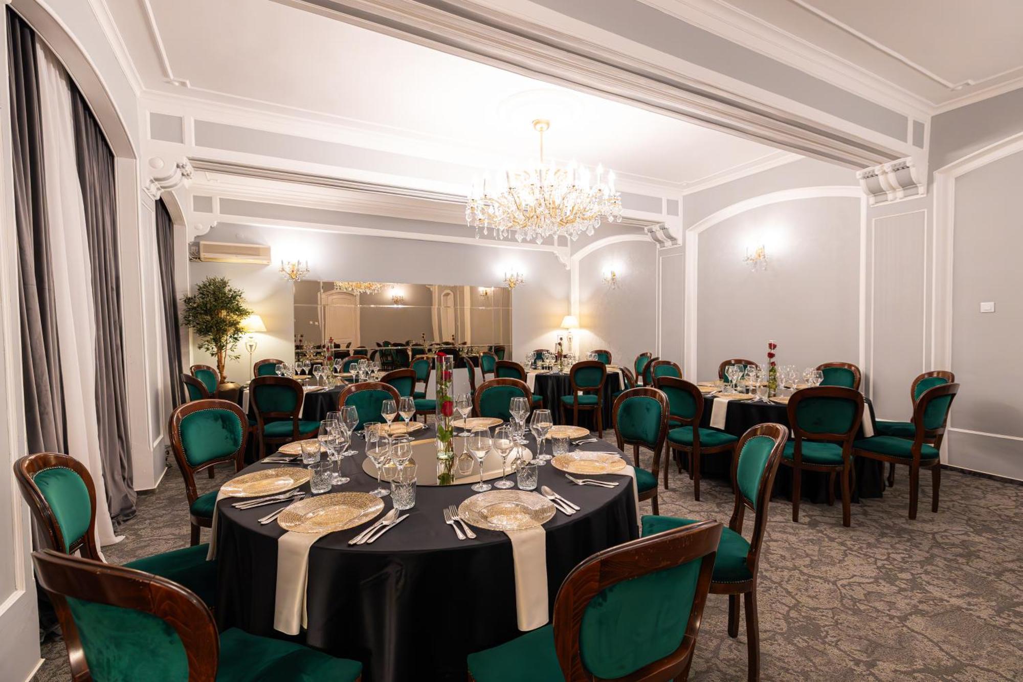 Hotel Brilliant Meses Залеу Екстер'єр фото