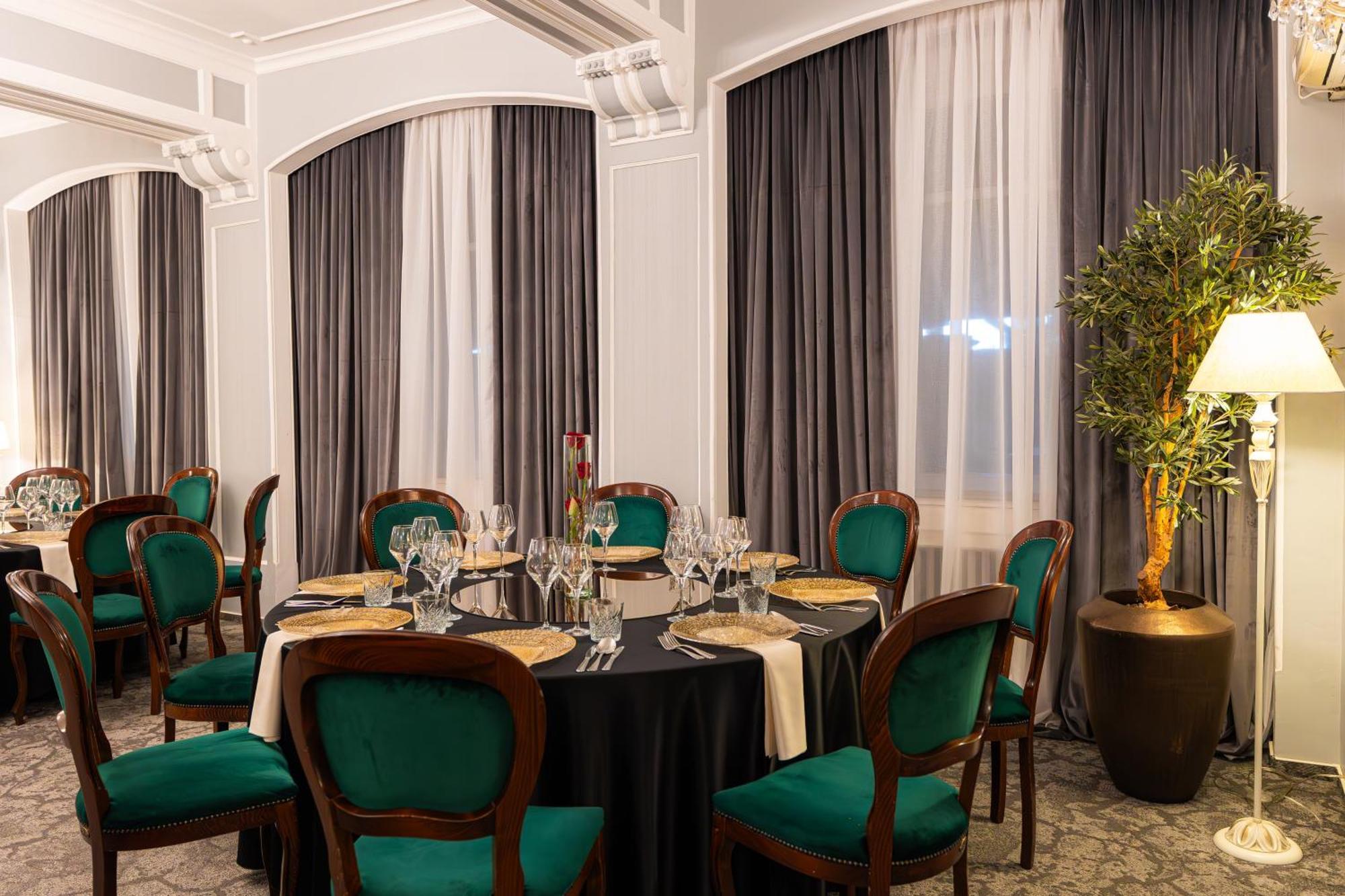 Hotel Brilliant Meses Залеу Екстер'єр фото