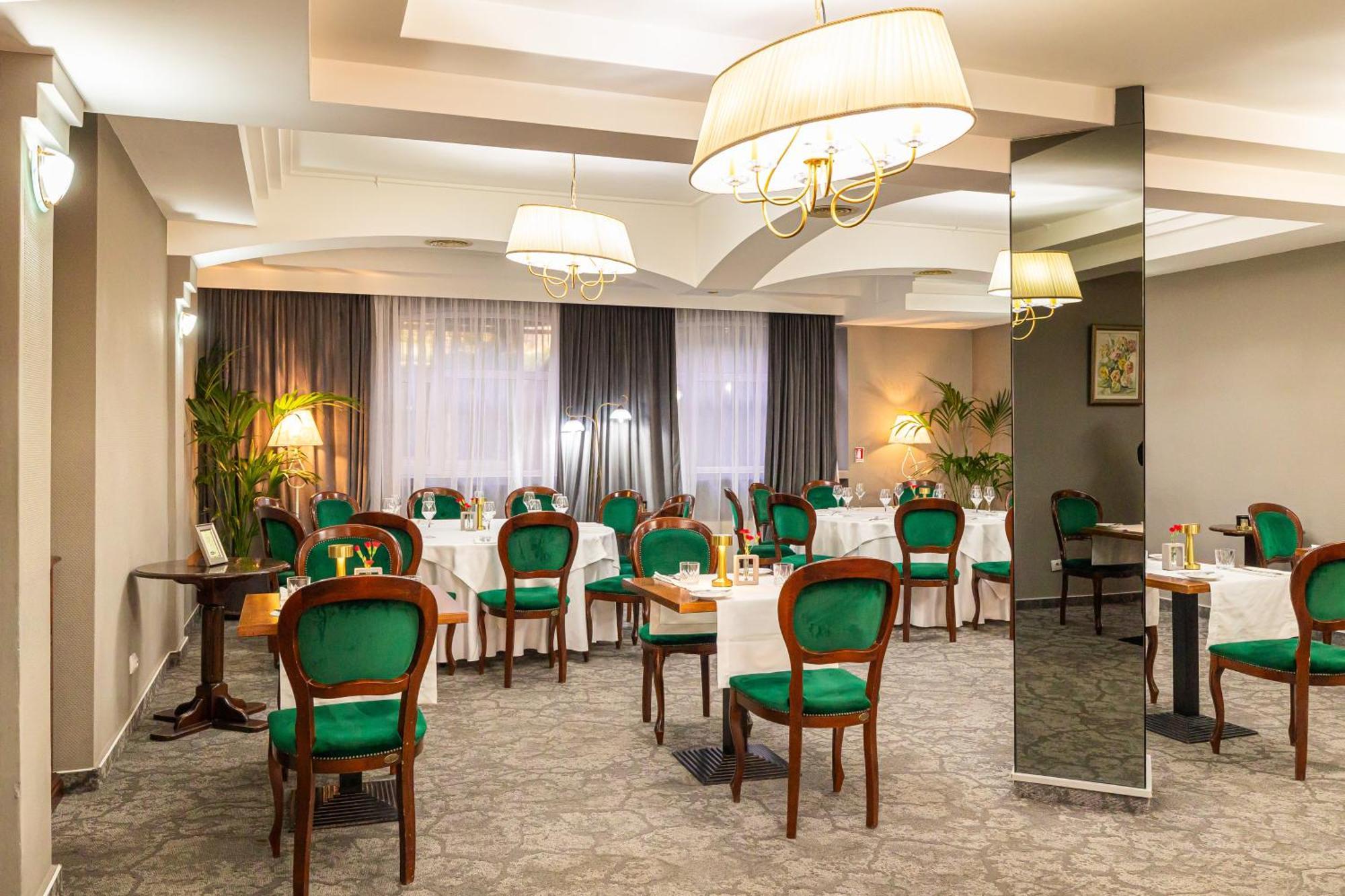Hotel Brilliant Meses Залеу Екстер'єр фото