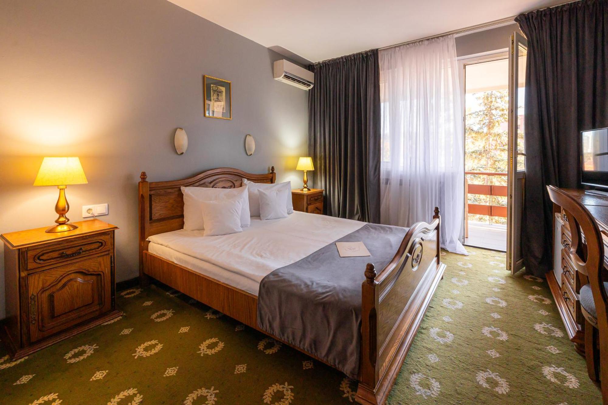 Hotel Brilliant Meses Залеу Екстер'єр фото